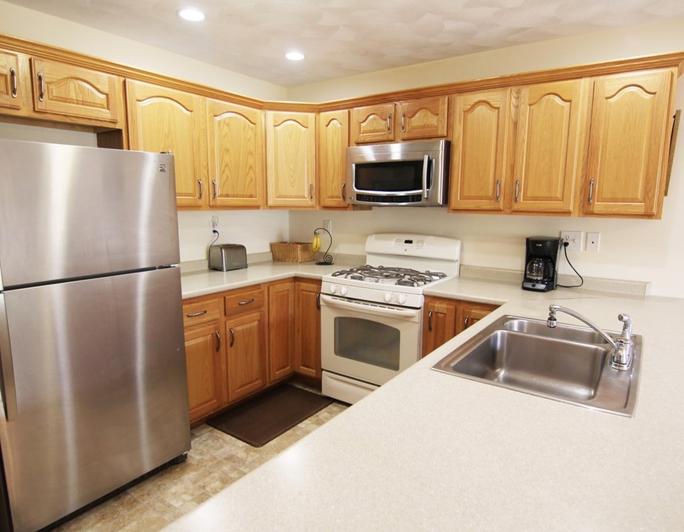 159 Allen Road, Unit 53 Billerica, MA 01821 - Photo 9 of 19