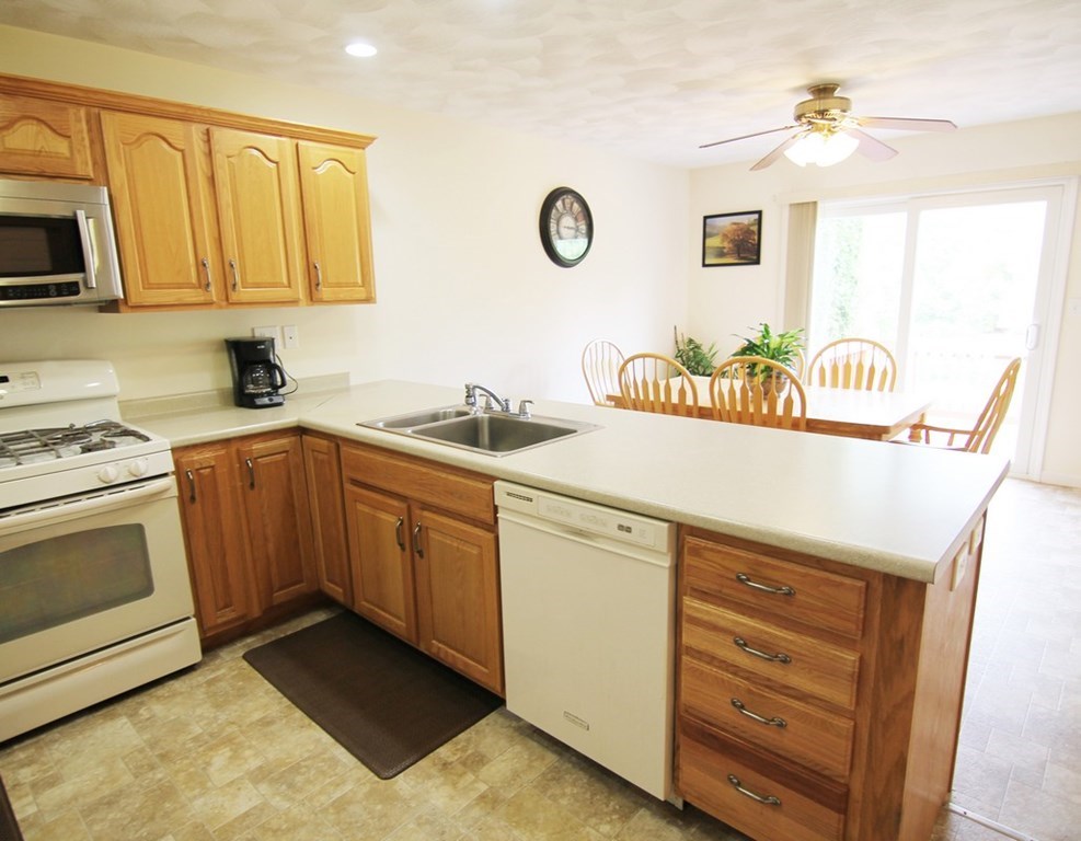 159 Allen Road, Unit 53 Billerica, MA 01821 - Photo 10 of 19