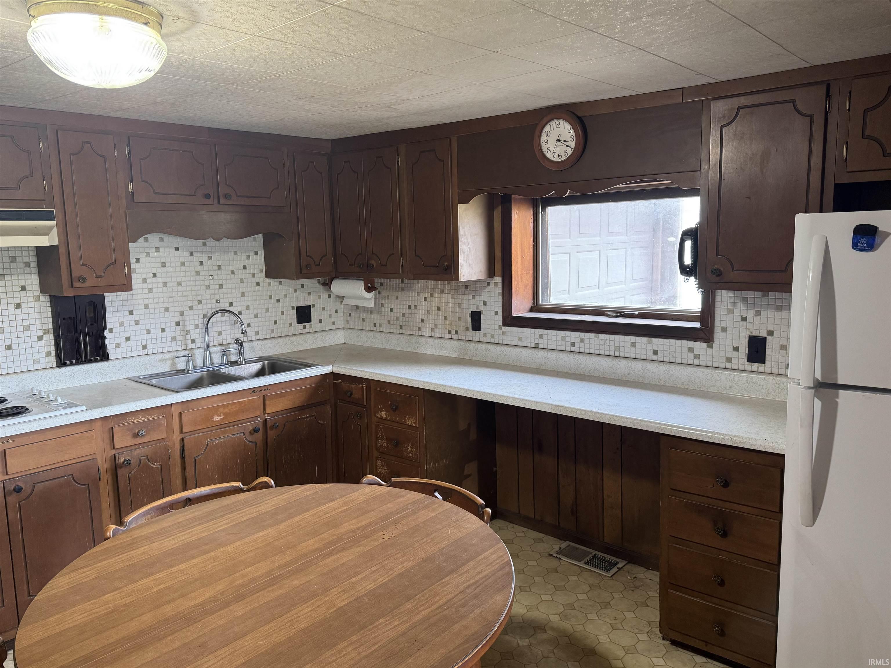 52701 Emmons Road South Bend, IN 46637 - Photo 9 of 25 Gallery Image 9