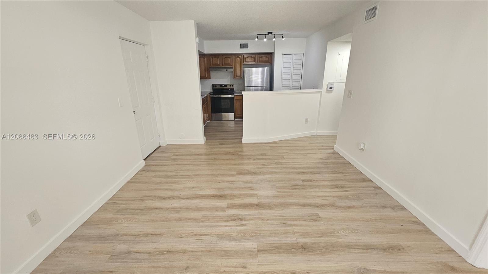 3700 North 56th Avenue, Unit 1012 Hollywood, FL 33021 - Photo 8 of 20 Gallery Image 8