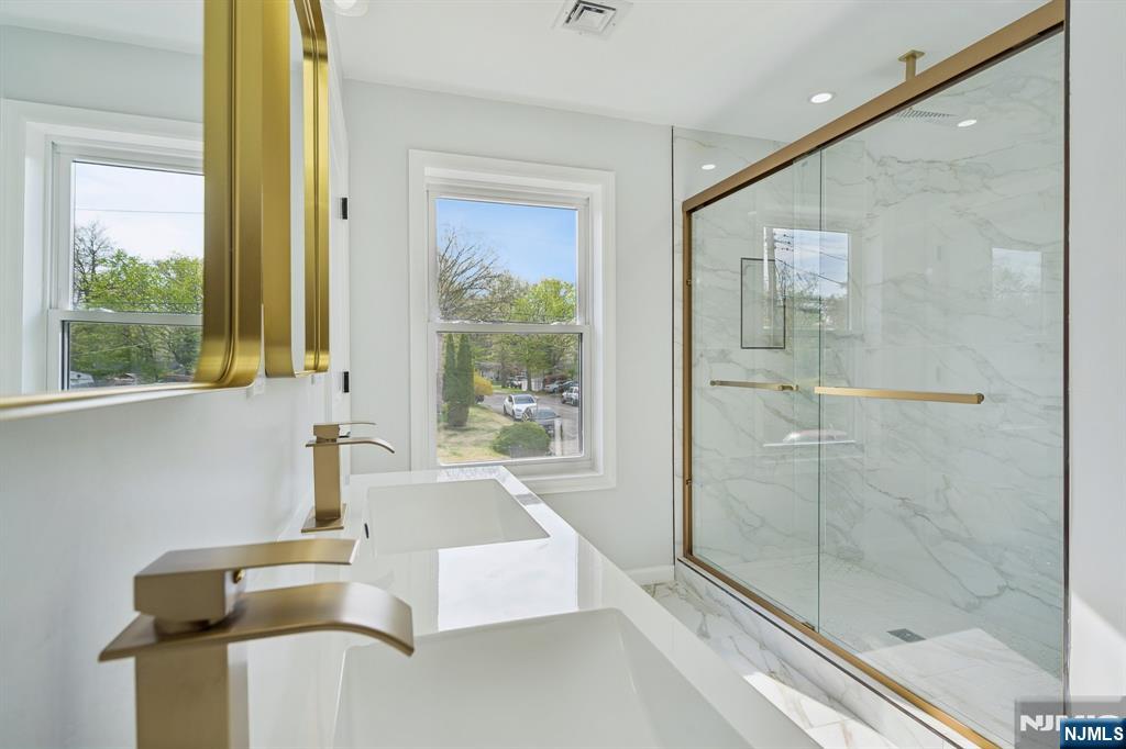 26 Hunterdon Road West Orange, NJ 07052 - Photo 25 of 39 Gallery Image 25