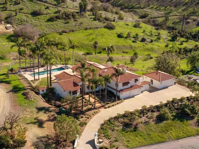 $1,750,000 | 30343 Calle La Reina, Bonsall, CA 92003