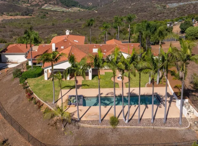 $1,750,000 | 30343 Calle La Reina, Bonsall, CA 92003