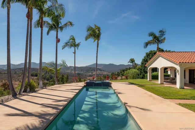 $1,750,000 | 30343 Calle La Reina, Bonsall, CA 92003
