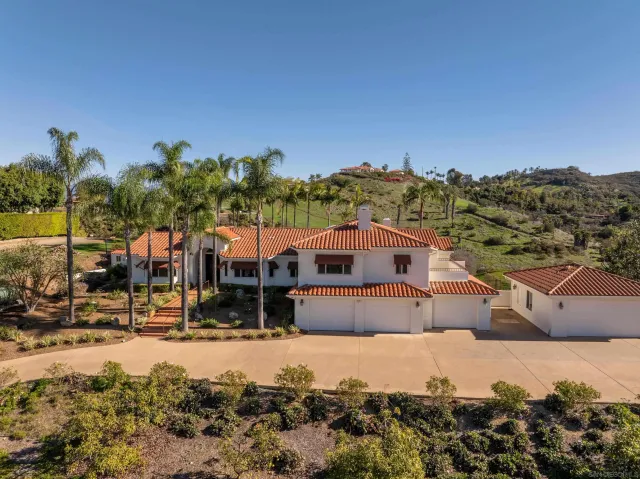 $1,750,000 | 30343 Calle La Reina, Bonsall, CA 92003