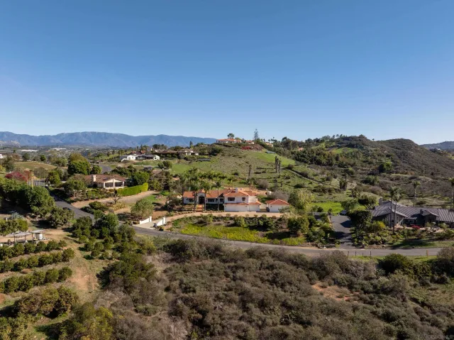 $1,750,000 | 30343 Calle La Reina, Bonsall, CA 92003