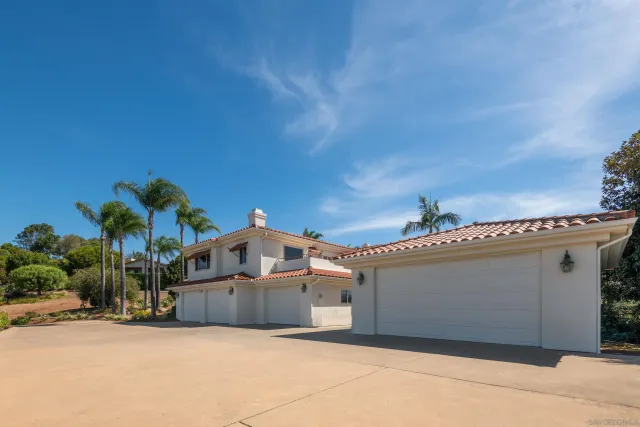 $1,750,000 | 30343 Calle La Reina, Bonsall, CA 92003