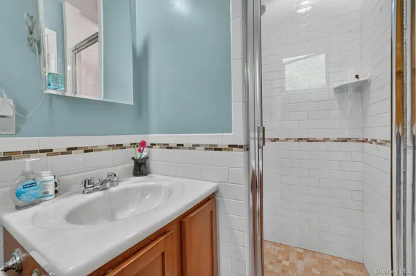 $800,000 | 20 John Cava Lane, Cortlandt Manor, NY 10567