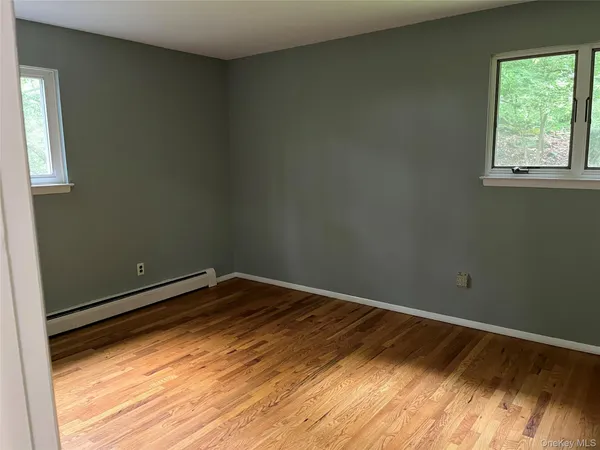 $800,000 | 20 John Cava Lane, Cortlandt Manor, NY 10567