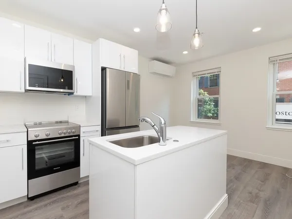 $2,995 | 46 Melrose Street, Unit 2, Boston, MA 02116