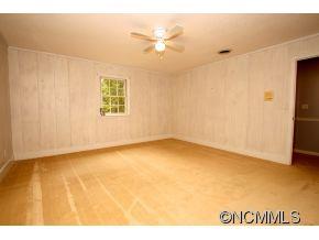 178 Kingfisher Road Brevard, NC 28712 - Photo 18 of 24 Gallery Image 18