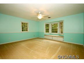 178 Kingfisher Road Brevard, NC 28712 - Photo 19 of 24 Gallery Image 19