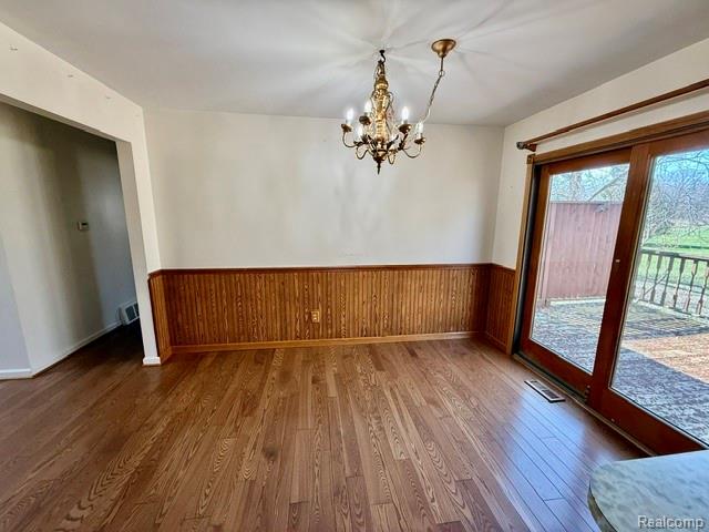 2329 Morrish Road Flushing, MI 48433 - Photo 6 of 32