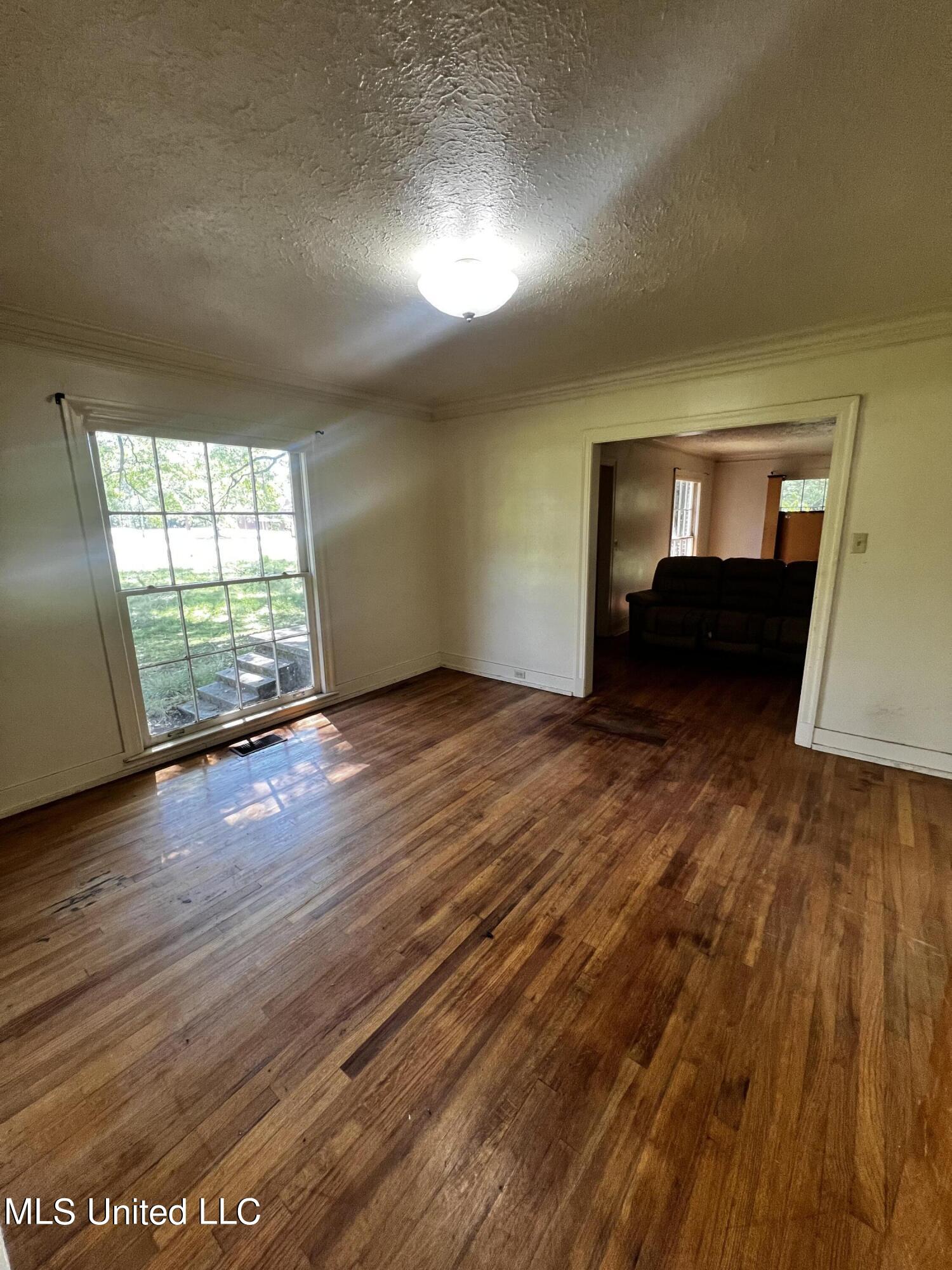 3765 Terry Road Jackson, MS 39212 - Photo 8 of 18 IMG_5757