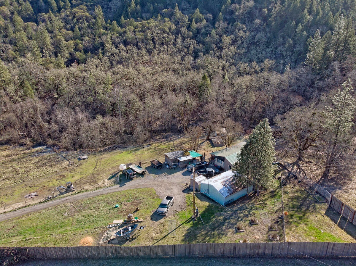 900 Schieffelin Gulch Road Gold Hill, OR 97525 - Photo 2 of 33 2