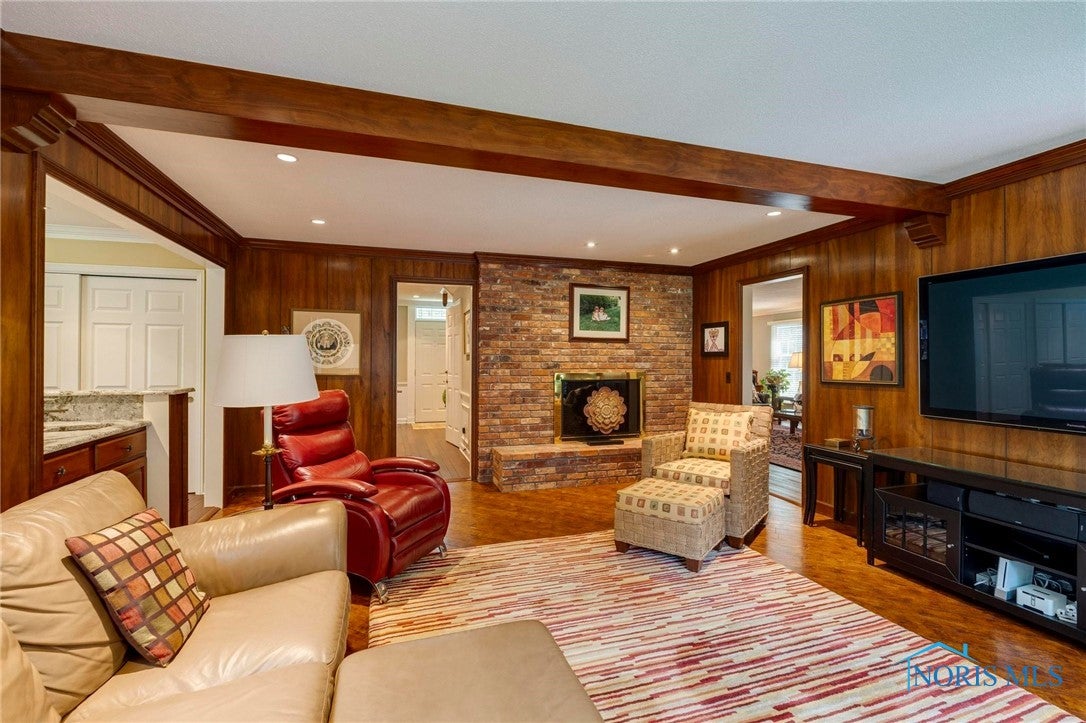 2559 Edgehill Road Toledo, OH 43615 - Photo 10 of 46 Gallery Image 10