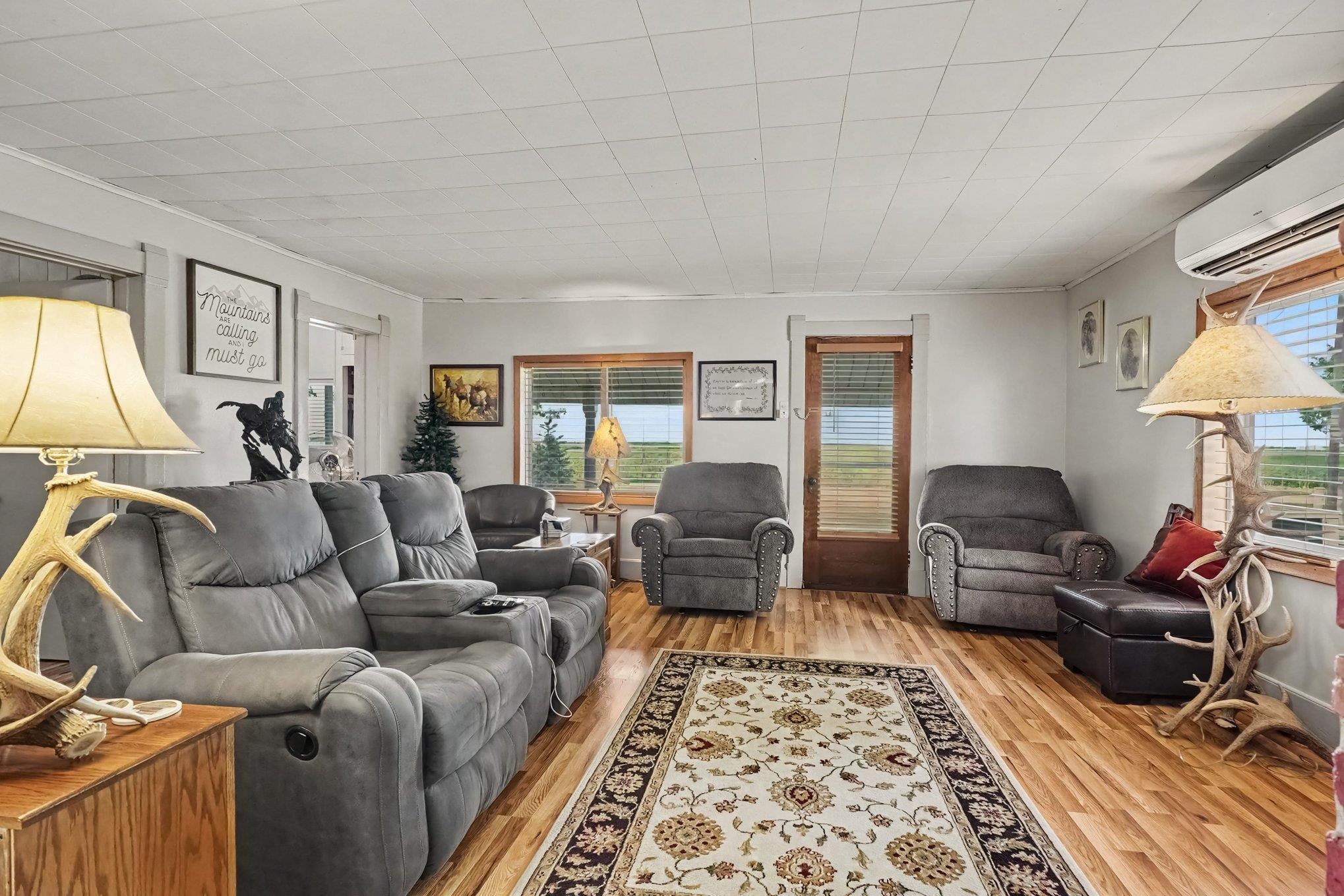 6564 North Crapo Road Breckenridge, MI 48615 - Photo 7 of 28 1950021-28b1cff9-f794-472d-8ce4-216f701786c9.JPG