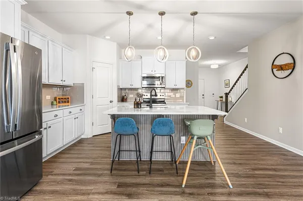 $299,900 | 4 Saltford Lane, Greensboro, NC 27455