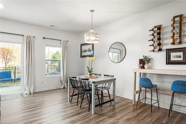 $299,900 | 4 Saltford Lane, Greensboro, NC 27455
