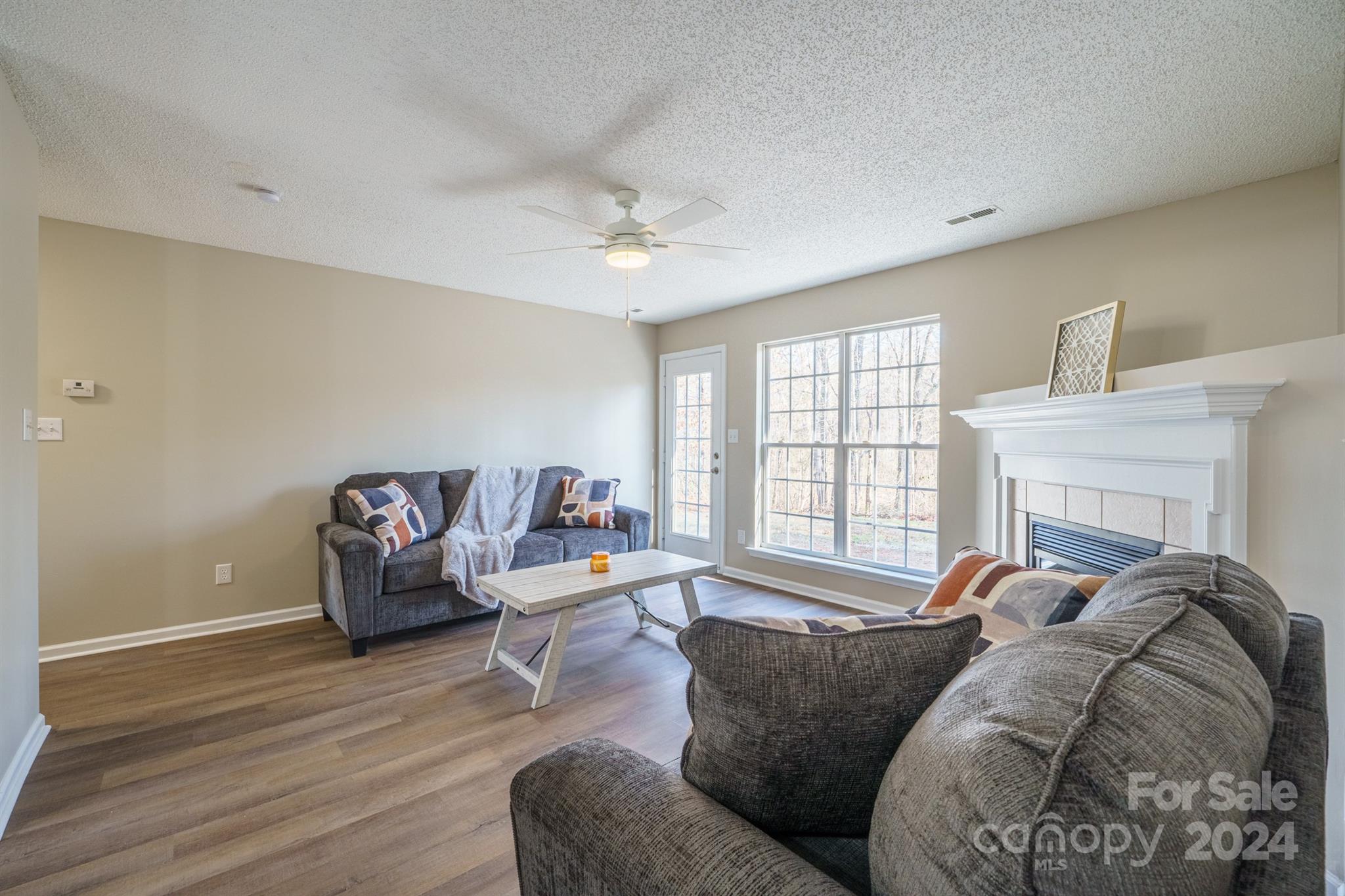 10429 Gold Pan Road Charlotte, NC 28215 - Photo 11 of 25 Gallery Image 11