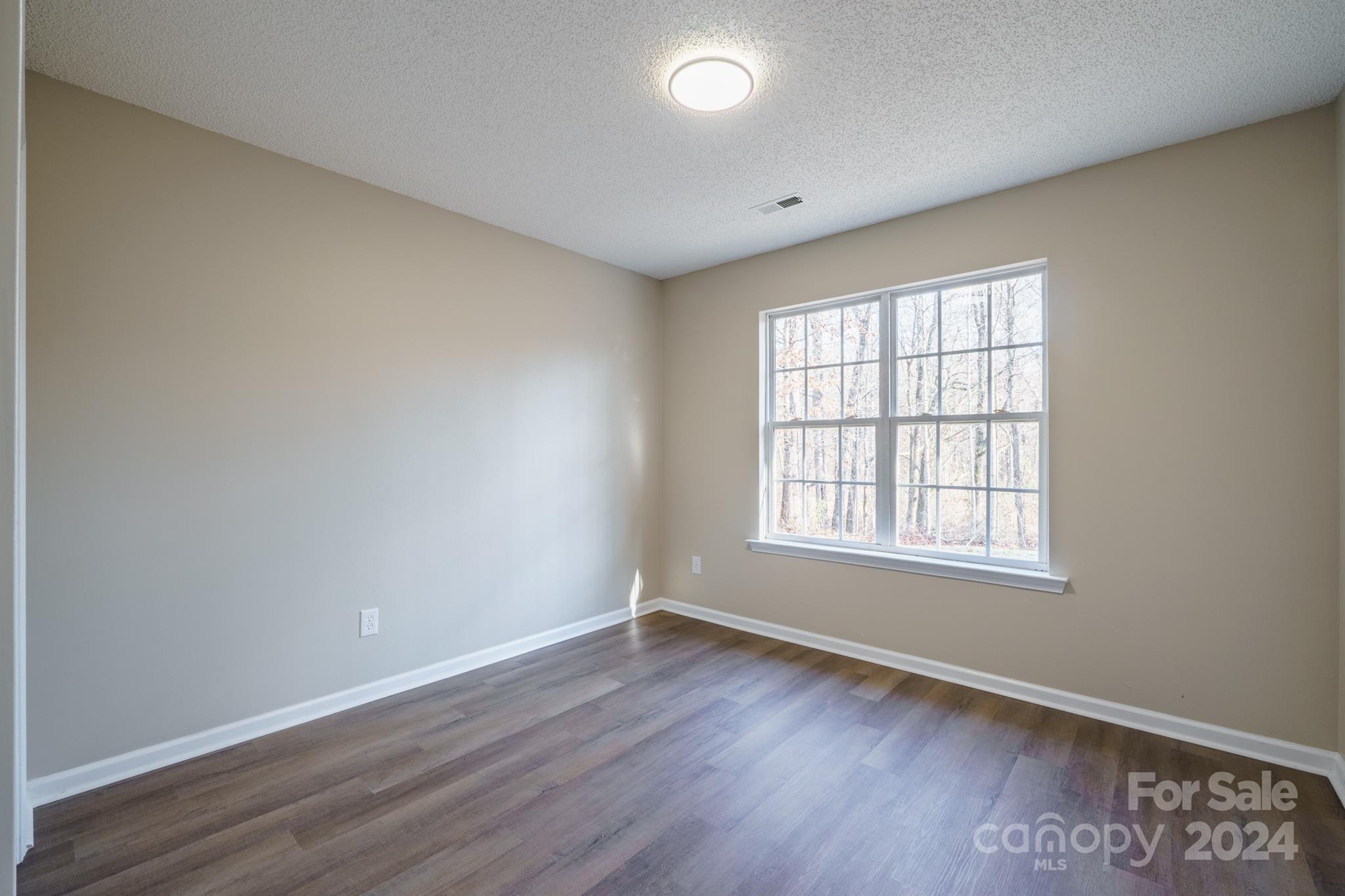 10429 Gold Pan Road Charlotte, NC 28215 - Photo 16 of 25 Gallery Image 16