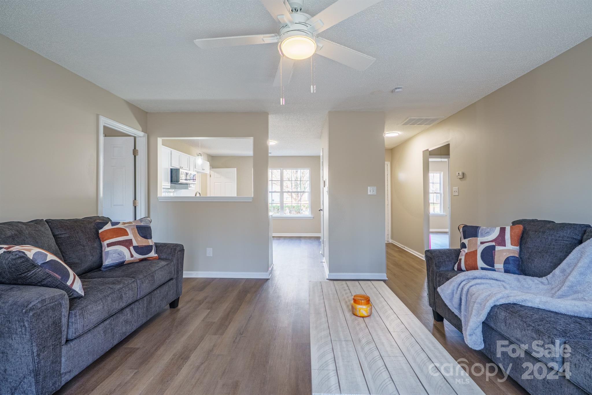 10429 Gold Pan Road Charlotte, NC 28215 - Photo 10 of 25 Gallery Image 10