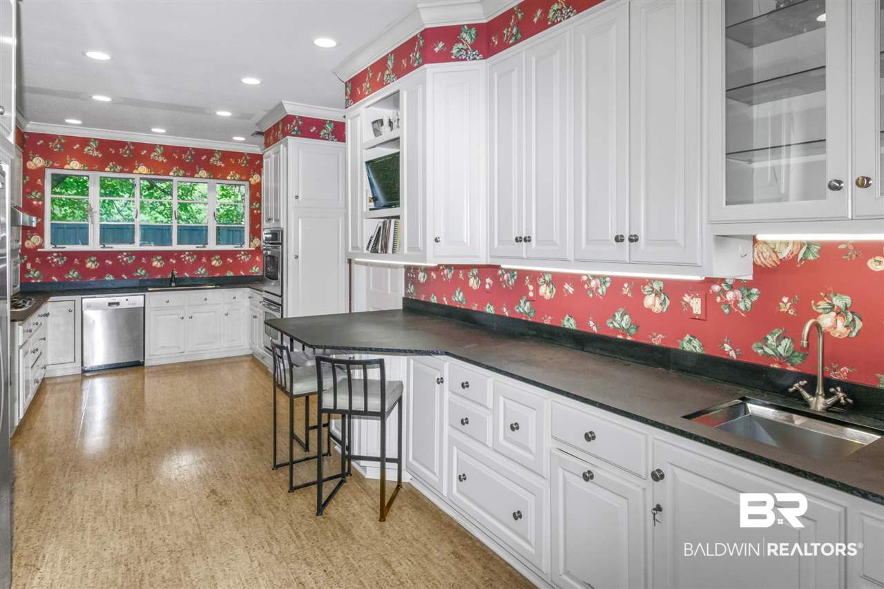 209 Edington Drive Mobile, AL 36607 - Photo 15 of 49