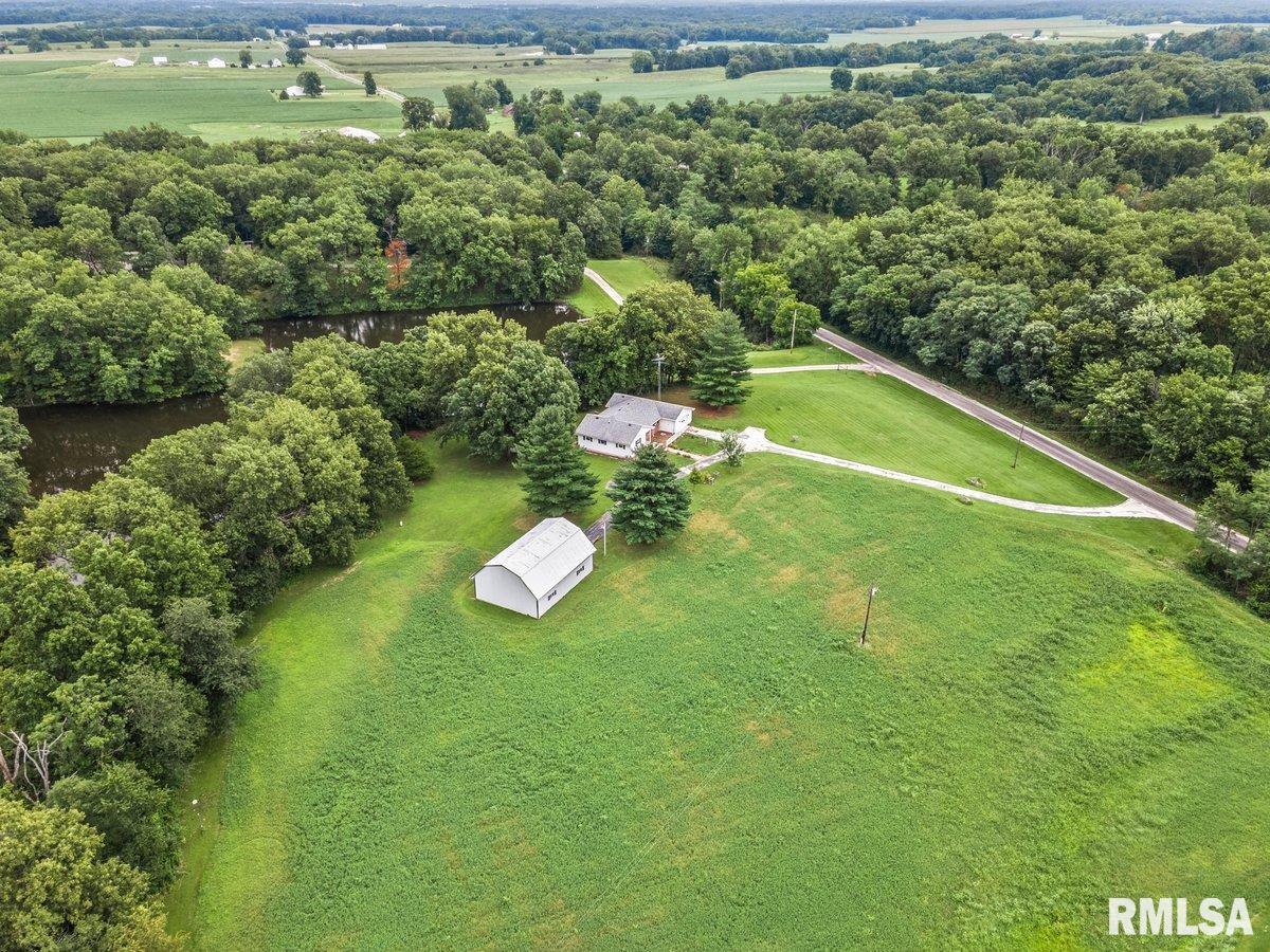 1802 Lakamp Road Roodhouse, IL 62082 - Photo 13 of 46