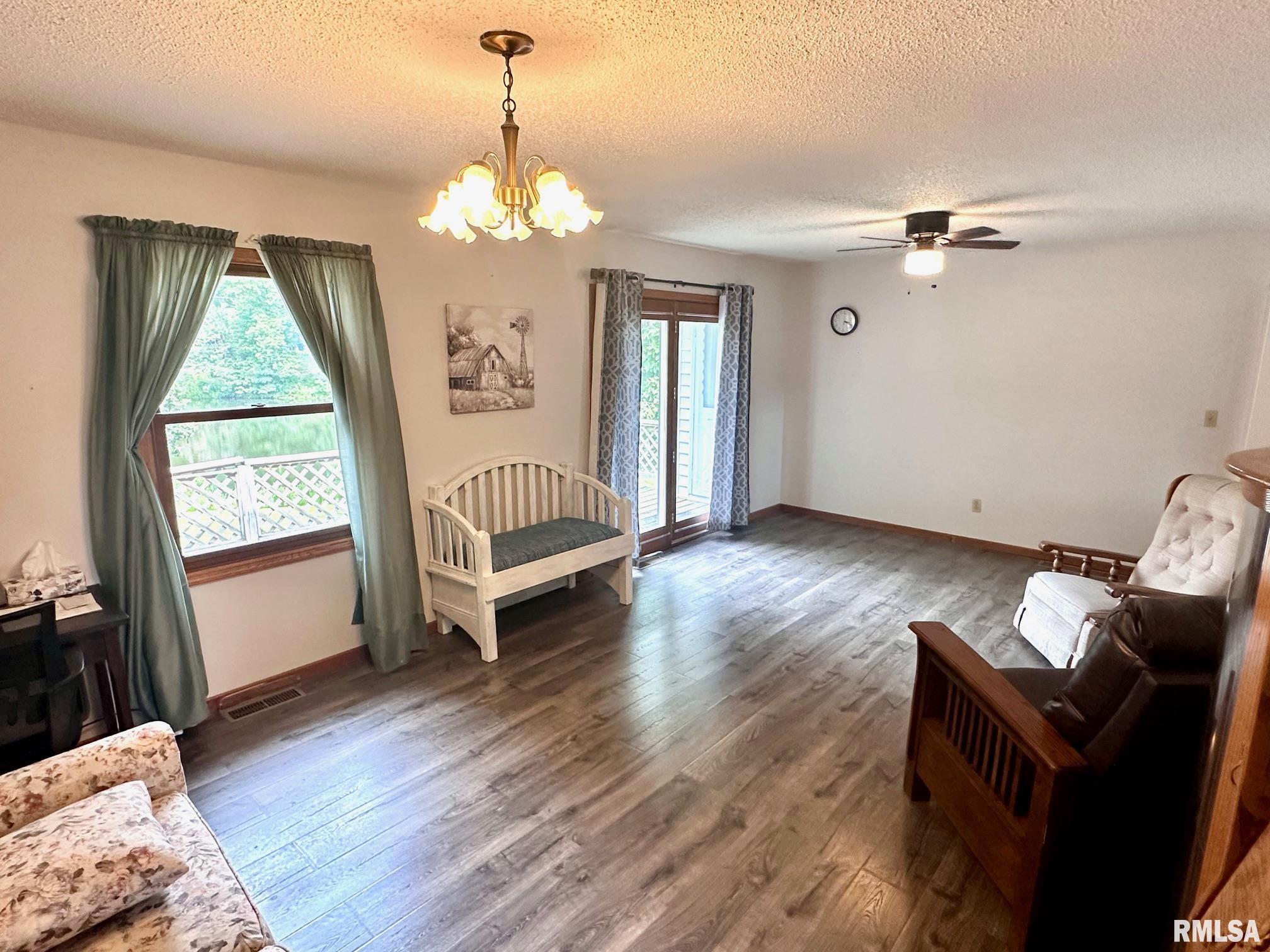 1802 Lakamp Road Roodhouse, IL 62082 - Photo 22 of 46