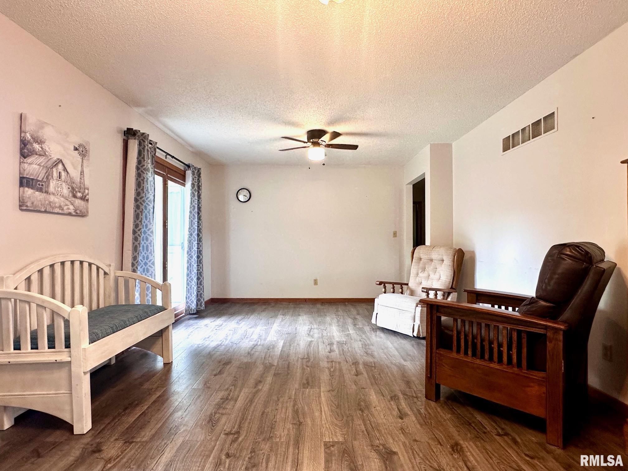 1802 Lakamp Road Roodhouse, IL 62082 - Photo 24 of 46