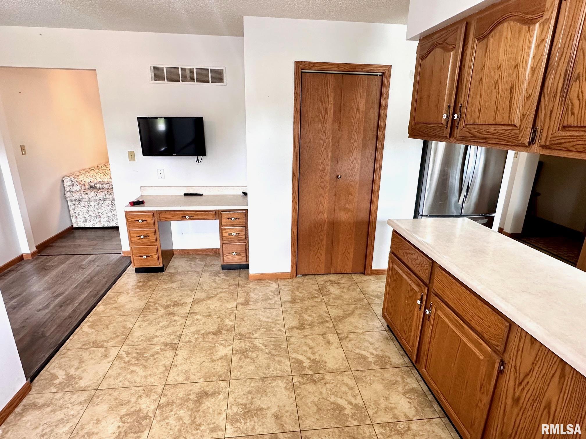 1802 Lakamp Road Roodhouse, IL 62082 - Photo 29 of 46