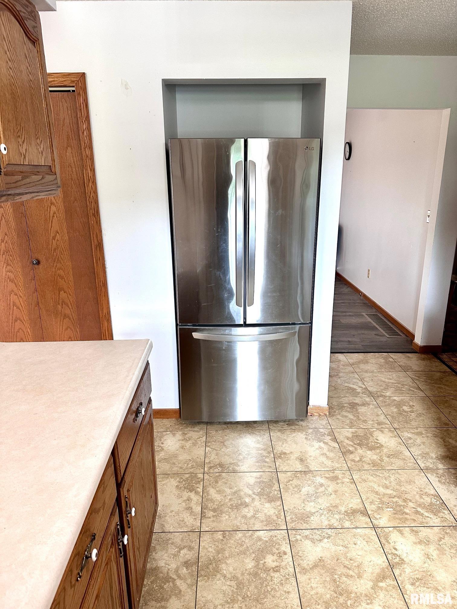 1802 Lakamp Road Roodhouse, IL 62082 - Photo 32 of 46