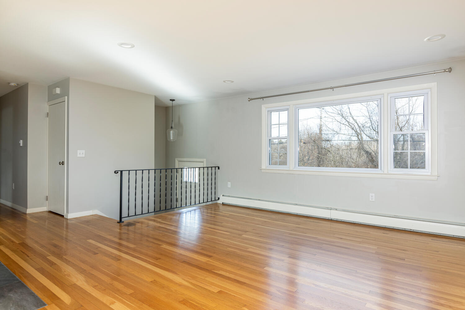 256 Fowler Road Cape Elizabeth, ME 04107 - Photo 11 of 33 256 Fowler Rd Cape Elizabeth-large-004-0