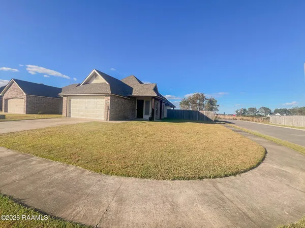 $2,500 | 811 Rolling Mill Lane, Youngsville, LA 70592