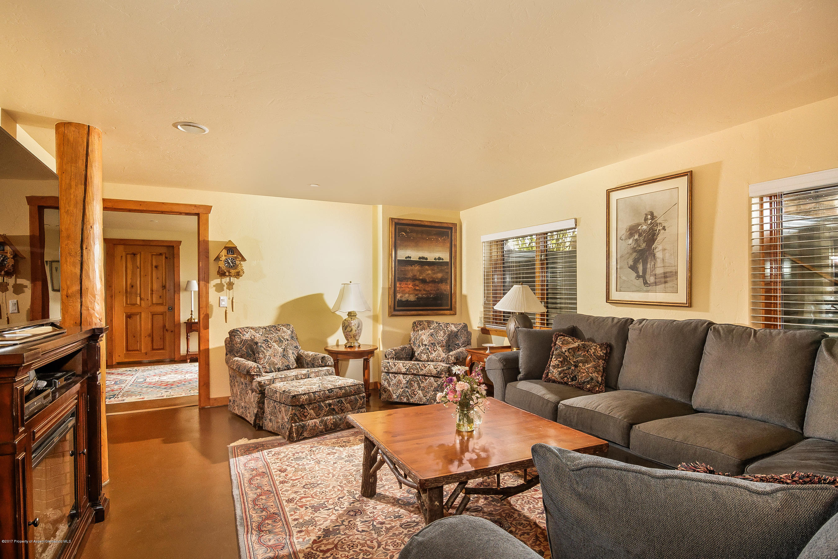 4000 Sopris Mountain Ranch Road Basalt, CO 81621 - Photo 23 of 39 Living area