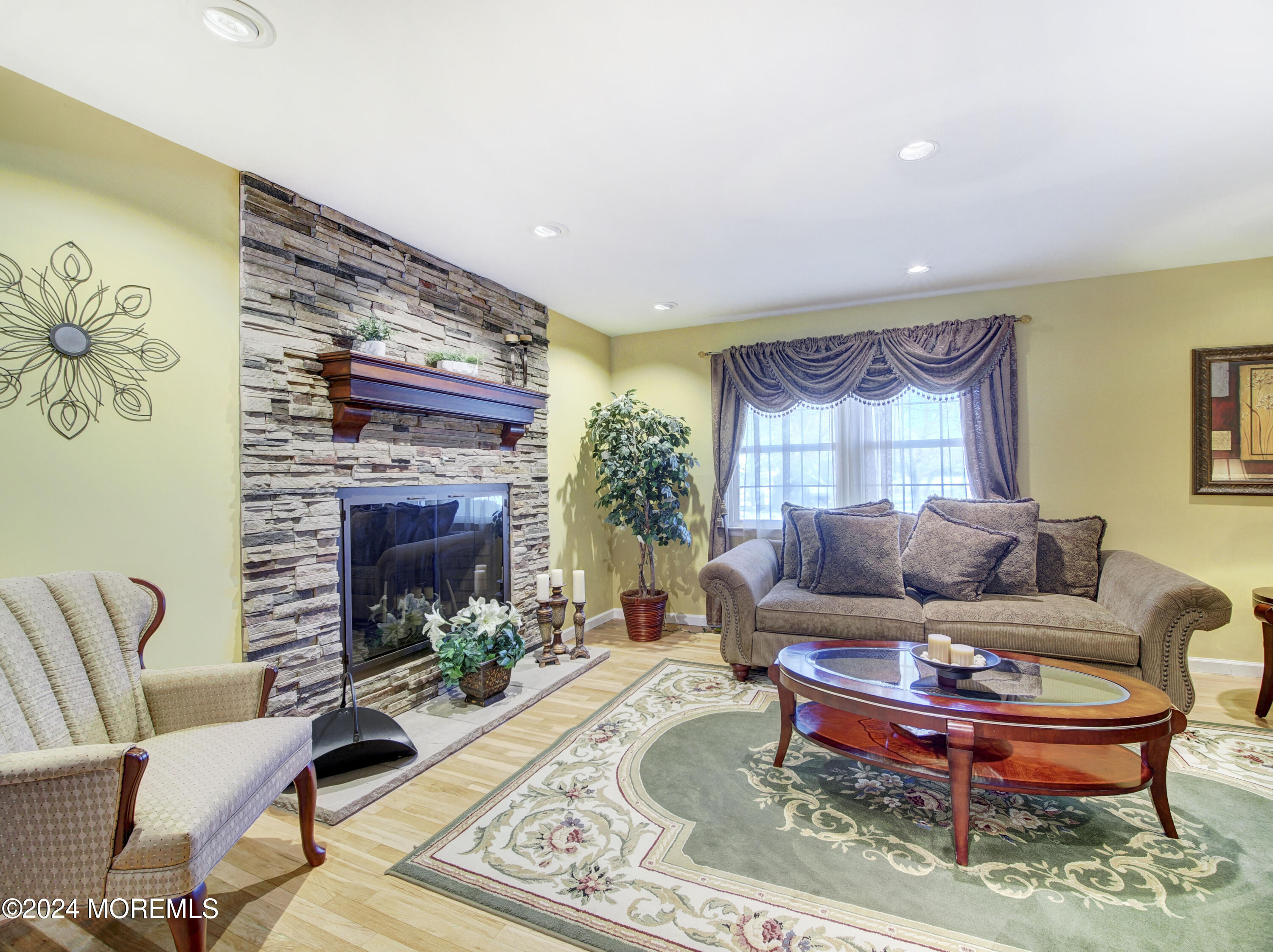 7 Millay Road Morganville, NJ 07751 - Photo 12 of 30 P2176095_6_7_8_9