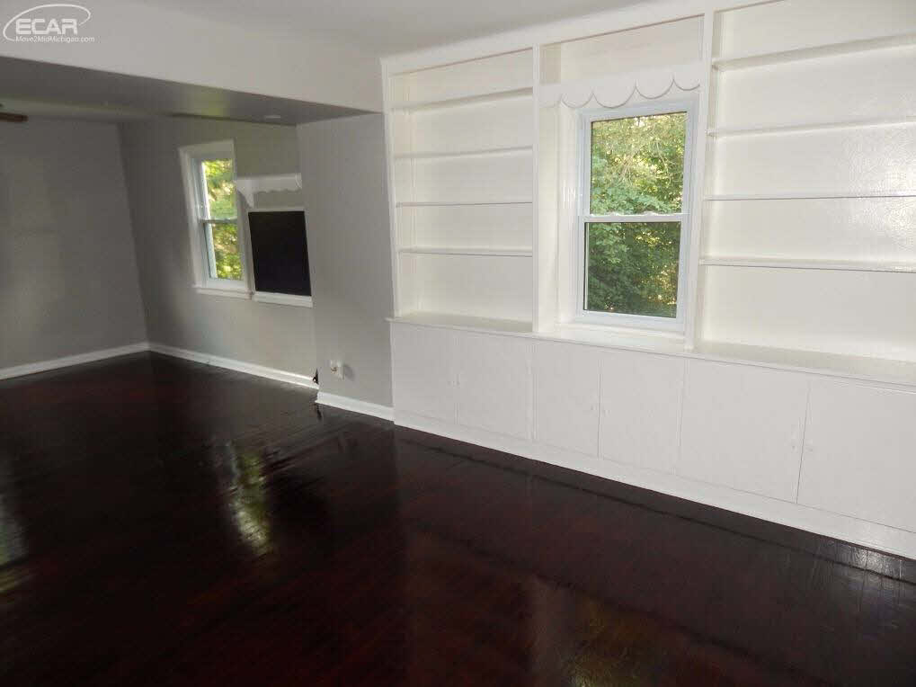 7196 North McKinley Road Flushing, MI 48433 - Photo 10 of 51 21320202-9.JPG