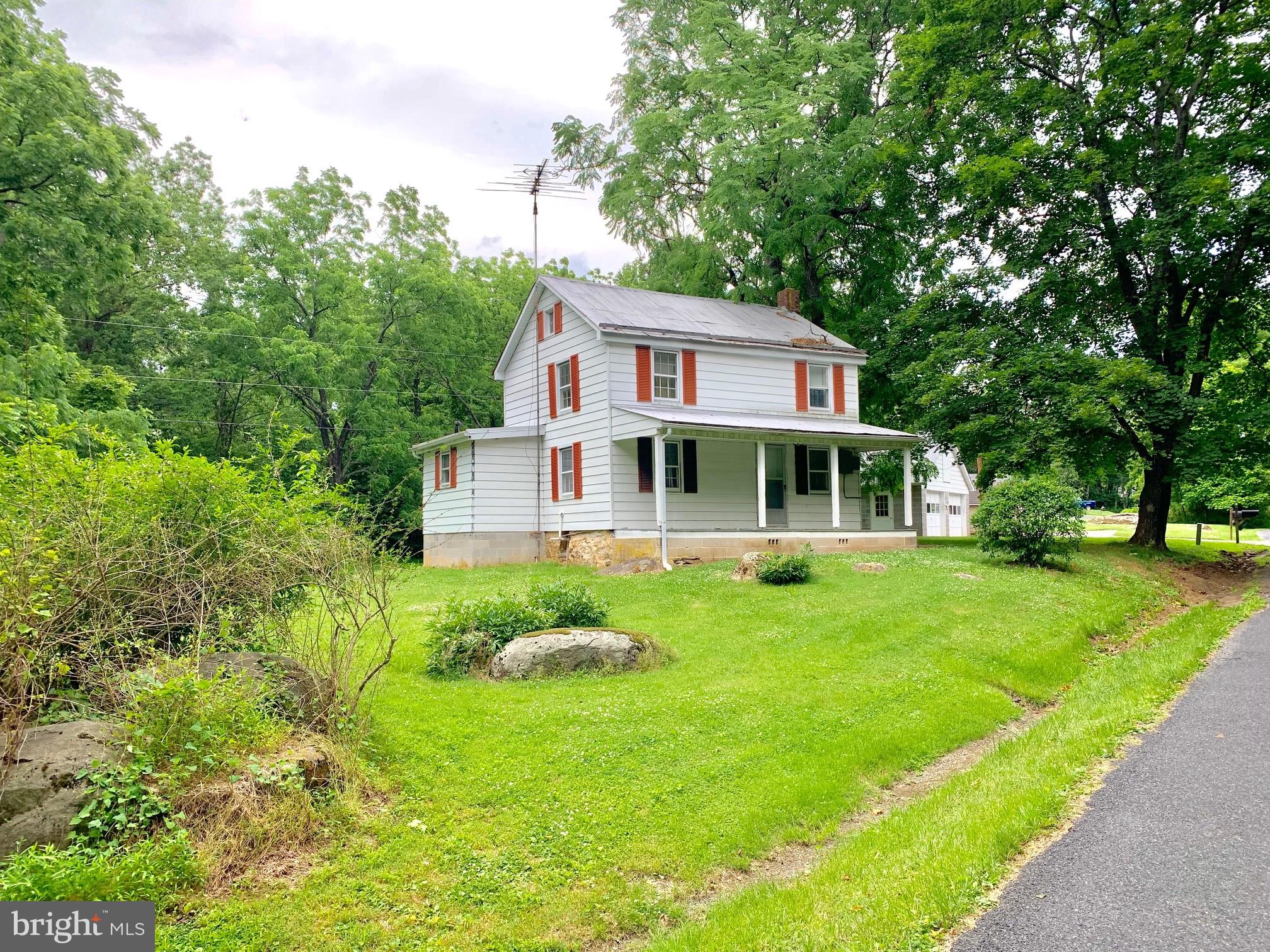 1097 McGlaughlin Road Fairfield, PA 17320 - Photo 1 of 35