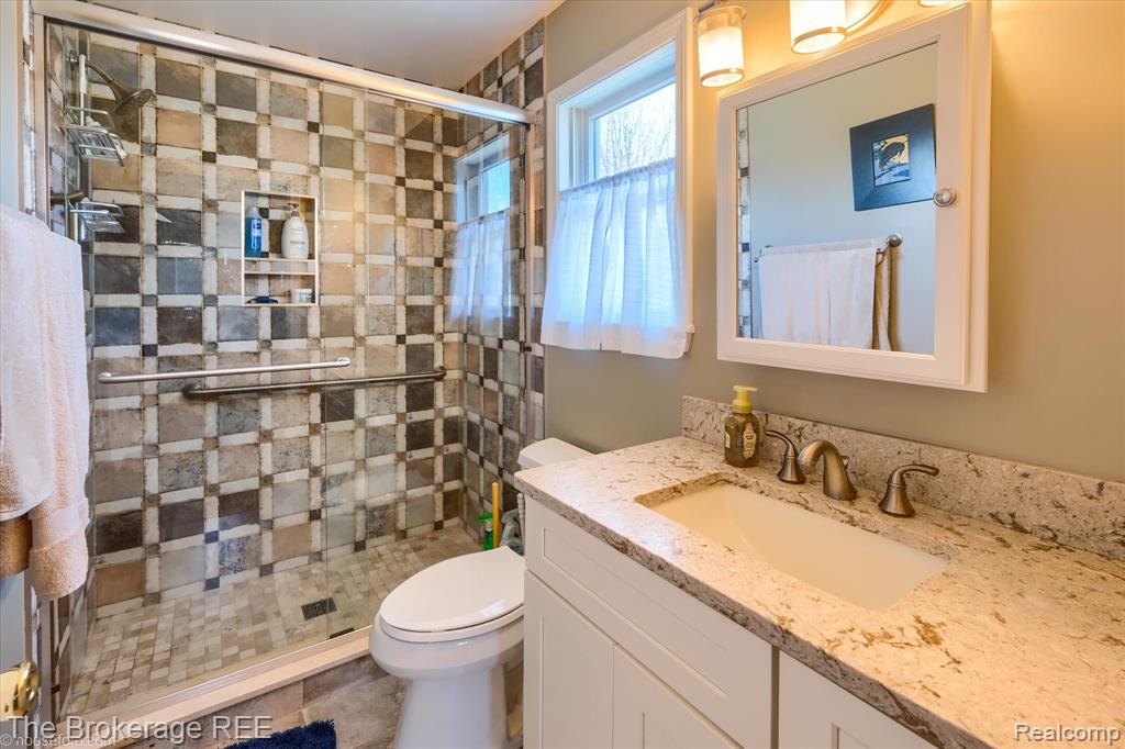 1060 East Cook Road Grand Blanc, MI 48439 - Photo 40 of 63