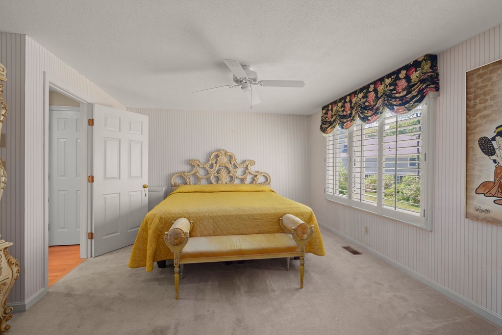 120 Stone Ridge Road, Unit 120 Franklin, MA 02038 - Photo 16 of 42