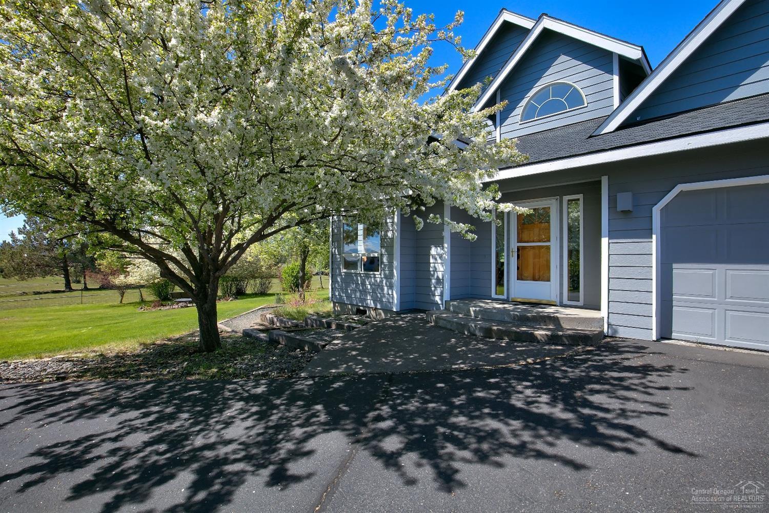 22555 McArdle Road Bend, OR 97702 - Photo 3 of 25 Additional Photo