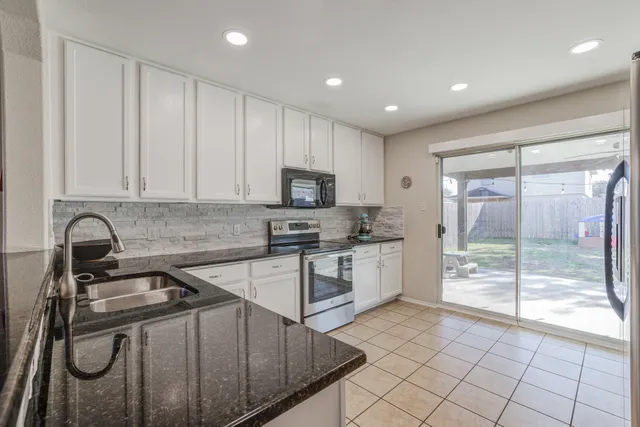 $349,900 | 109 Hillhouse Lane, Manchaca, TX 78652