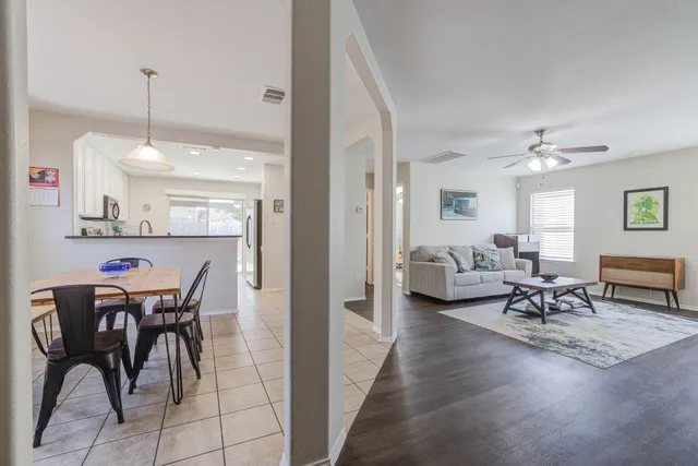 $349,900 | 109 Hillhouse Lane, Manchaca, TX 78652