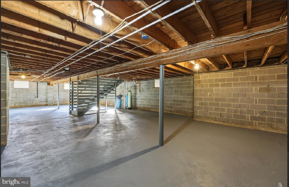 825 Mays Landing Road Hammonton, NJ 08037 - Photo 26 of 33 a view of empty room