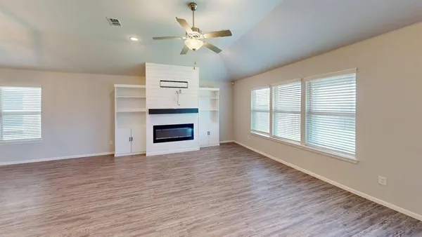 $369,500 | 6212 Painswick Drive, Aubrey, TX 76227