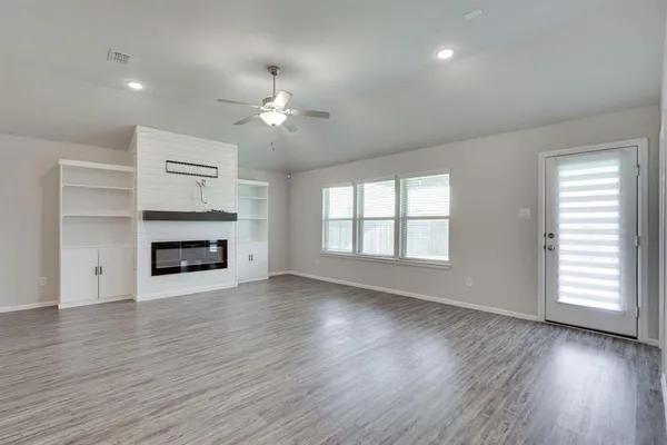 $369,500 | 6212 Painswick Drive, Aubrey, TX 76227