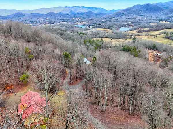 $425,000 | 162 Eagles View Valley, Hayesville, NC 28904