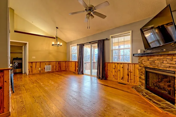 $425,000 | 162 Eagles View Valley, Hayesville, NC 28904