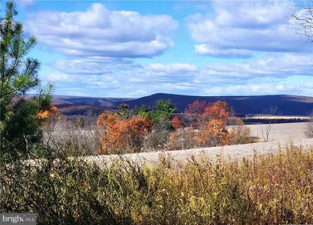 $335,000 | 313 North Fireline Road, Parryville, PA 18071