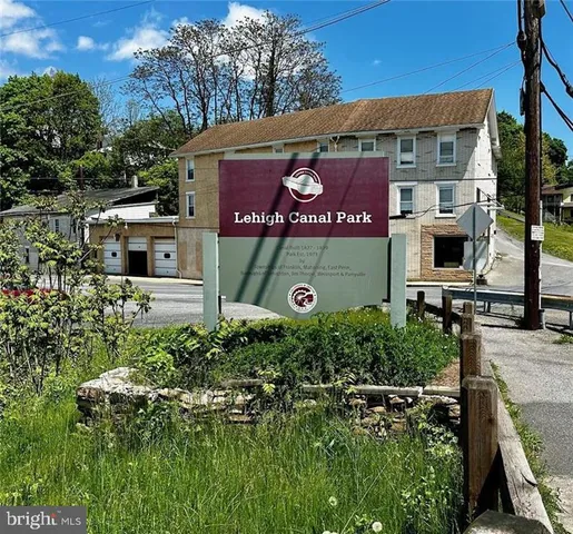 $335,000 | 313 North Fireline Road, Parryville, PA 18071